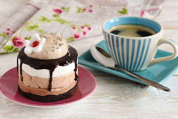 포토 JPG 해외이미지 커피 티타임 사람없음 초콜릿 달콤 커피잔 티스푼 초코케이크 해외포토 음료 휴식 디저트 잔 케이크 숟가락 맛 파일형식 이미지허브