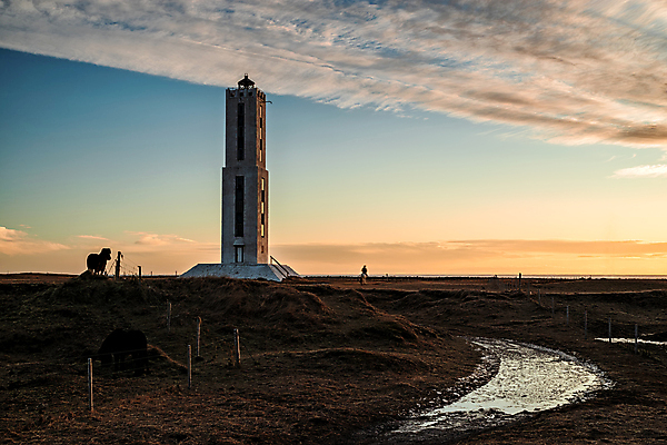 포토 JPG 해외이미지 구름 여행 건축양식 자연 하늘 등대 항해 아이슬란드 풍경 사람없음 야외 건물 가로 물 파란색 빛 강 탑 황혼 일몰 새벽 시골 저녁 신호등 빛망울 옛날 해외포토 자연요소 건축물 건축 유럽 컬러 배_교통 노을 야간 생태계 파일형식 이미지허브
