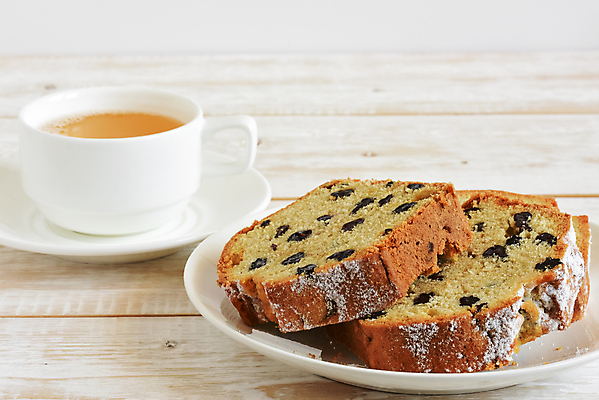 포토 JPG 해외이미지 커피 티타임 사람없음 달콤 커피잔 건포도 파운드케이크 해외포토 음료 포도 휴식 잔 케이크 맛 건과일 파일형식 이미지허브