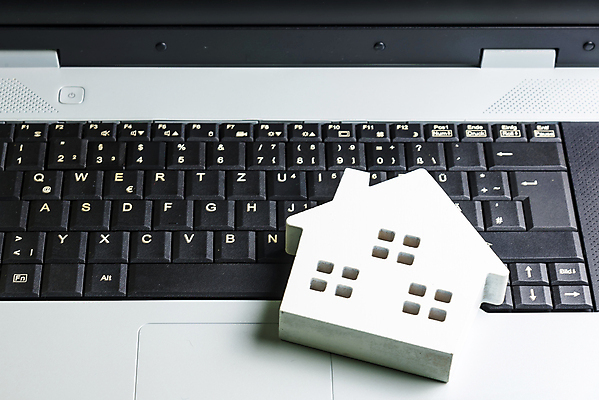 포토 JPG 해외이미지 백그라운드 컨셉 돈 인터넷 비즈니스 주택 사람없음 금융 노트북 쇼핑 컴퓨터 세일 상점 금속 공책 웹 장비 거래 흰색 키보드 시장 재산 구매 상품 주식 맨션 심볼 기회 투자 상업 전자 소매 온라인 보험 슈퍼마켓 전자상거래 대여 대출 진짜 해외포토 컬러 재질 문구용품 건물 경제 전자제품 파일형식 이미지허브