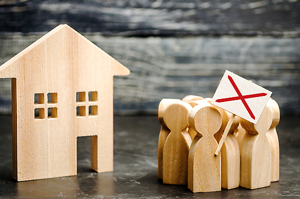 포토 JPG 해외이미지 회색배경 부동산 사람모양 실내 사람없음 팻말 군중 반대 시위 집모양 해외포토 모양 백그라운드 프레임 사람 내부 회색 재산 파일형식 이미지허브