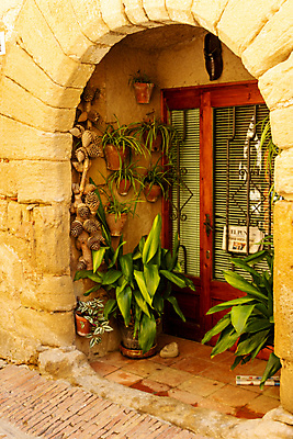 포토 JPG 해외이미지 유럽 여행 건축양식 사람없음 초록색 문 바위 스페인 옛날 해외포토 건축 나라 컬러 돌_바위 파일형식 이미지허브