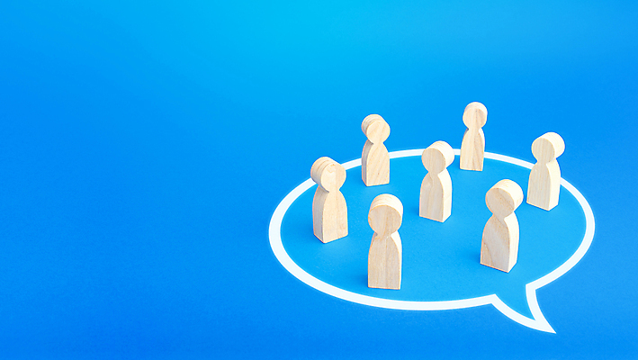 포토 JPG 해외이미지 말풍선 실내 사람없음 말_게임 그룹 파란배경 소통 해외포토 백그라운드 컨셉 내부 파란색 게임 파일형식 이미지허브