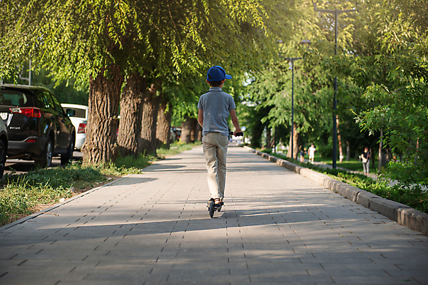 포토 JPG 해외이미지 라이프스타일 남자 행복 도로 어린이 스포츠 가족 자연 놀이 거리 사람 소년 사람없음 야외 가로 달리기 조깅 자전거 아기 승차 작음 속도 순환 사이클링 걸음마 돌봄 해외포토 감정 길 관계 교통시설 모션 생활 운동 바이크 크기 육상스포츠 생태계 파일형식 이미지허브