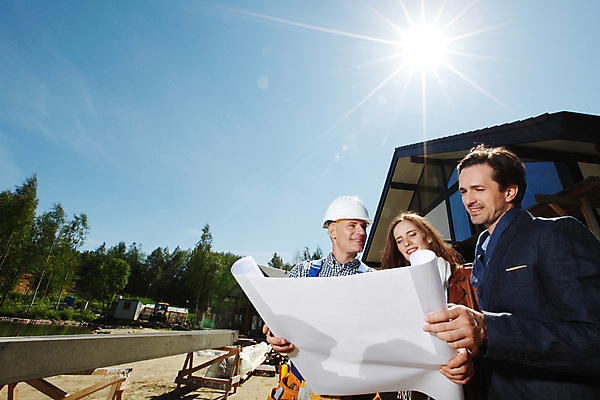 포토 JPG 해외이미지 직업 디자인 커플 행복 산업 종이 유니폼 건축양식 가족 부동산 노동자 주택 사람 야외 건물 세명 태양 거래 잡기 업무 재산 감독 구매 계획 안전모 헬멧 건축가 땅 종업원 고객 경영자 쇼 보여주기 청사진 주인 건축업자 계약자 프로젝트 해외포토 자연요소 건축물 옷 건축 감정 컨셉 관계 모션 금융 쇼핑 작업 안전장비 보호장비 계약 리더 파일형식 이미지허브