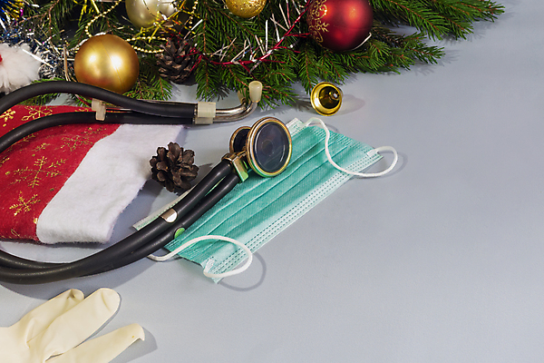 포토 JPG 해외이미지 배너 장갑 백그라운드 크리스마스 청진기 휴가 건강 병원 사람없음 치료 장식 가로 빨간색 약 도구 축하 풍선 카피스페이스 해외포토 잡화 기념일 컬러 컨셉 의학 의료기기 공백 파일형식 이미지허브