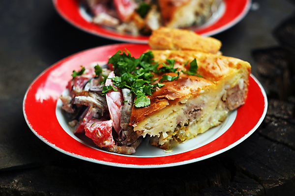 포토 JPG 해외이미지 식기 접시 음식 2 토마토 채소 가지 양파 주택 감자 파슬리 육류 돼지고기 요리 사람없음 목재 빨간색 초록색 노란색 식사 저녁식사 샐러드 껍질 흰색 쌍 그릴 은색 바비큐 굽기 먹기 제비꽃 반죽 후추 마요네즈 점심식사 핸드메이드 개조 해외포토 나무 꽃 컬러 식재료 재료 모션 주방용품 건물 소스_음식 구이 향신료 파일형식 이미지허브