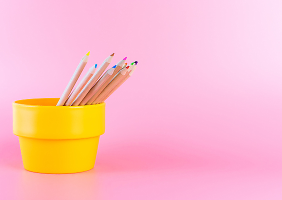 포토 JPG 해외이미지 디자인 교육 어린이 분홍색 백그라운드 오렌지 학교 창조 미술 사람없음 목재 그래픽 초록색 파란색 컬러풀 연필 갈색 공구 기록 그룹 캔 컨테이너 양동이 물주기 그림 크레파스 카피스페이스 해외포토 나무 산업 컬러 과일 재료 모션 문화예술 학용품 사람 필기구 공백 도구 파일형식 이미지허브