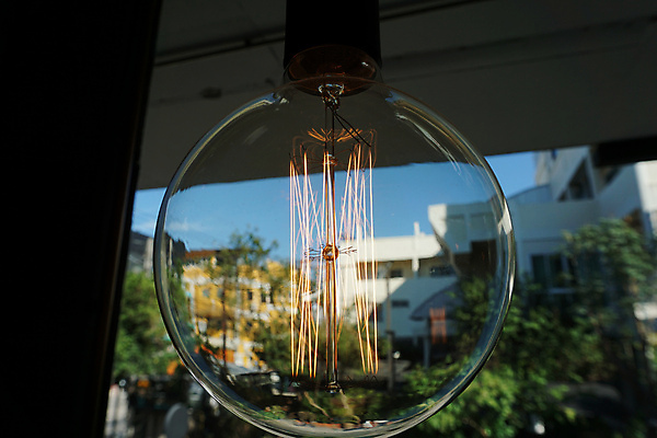 포토 JPG 해외이미지 디자인 산업 파도 줄기 과학 패턴 오렌지 전구 모션 불 미래 불꽃 아이디어 나선형 사람없음 내부 장식 빨간색 빛 노란색 환경 금속 힘 에너지 램프 뜨거움 황금 복고 발견 광 발명 블러 전압 텅스텐 현재 해외포토 자연요소 식물 바다 컬러 컨셉 무늬 과일 재질 조명 원소 파일형식 이미지허브