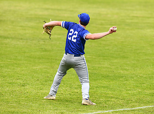 포토 JPG 해외이미지 전신 남자 유니폼 청소년 한명 뒷모습 10대 경쟁 경기장 활발 야구 야구선수 잡기 야구글러브 던지기 야구공 투수 야구복 대회 십대남자한명만 해외포토 1 옷 뷰포인트 컨셉 공 스포츠시설 모션 운동선수 사람 운동복 구기 야구용품 글러브 남자한명만 십대남자만 파일형식 이미지허브