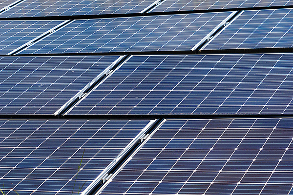 포토 JPG 해외이미지 주간 풍경 사람없음 야외 가득함 태양에너지 집열판 해외포토 자연요소 그린에너지 파일형식 이미지허브