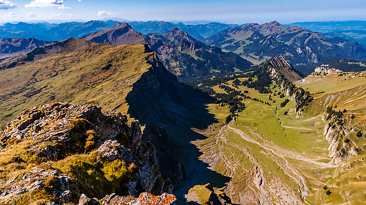 포토 JPG 해외이미지 식물 구름 꽃 스포츠 자연 휴가 산 파노라마 풍경 사람없음 야외 초록색 여름 파란색 컬러풀 햇빛 봄 산책 트래킹 하이킹 가을 시골 오스트리아 정상 숲 알프스 천국 절정 바이에른 해외포토 자연요소 계절 유럽 컬러 레저 휴식 독일 촬영기법 태양 생태계 파일형식 이미지허브