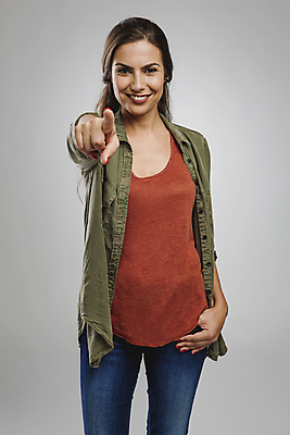 포토 JPG 해외이미지 1 여자 행복 감정 얼굴 백그라운드 성공 갈색머리 관리 한명 사람 우주 기쁨 회색 가리킴 표현 자신감 선택 쇼 보여주기 히스패닉 고립 스타일 제의 해외포토 헤어스타일 컬러 컨셉 모션 손짓 신체부위 파일형식 이미지허브