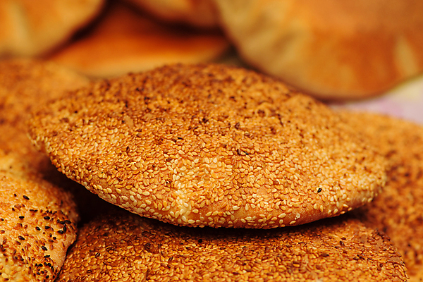 포토 JPG 해외이미지 전통 음식 빵 재료 중동 요리 사람없음 갈색 쌓기 식사 빵집 흰색 신선 원형 시장 플랫 맛 밀 굽기 지중해 밀가루 깨 동쪽 피타 해외포토 도형 나라 바다 컬러 컨셉 식재료 모션 곡류 상점 조미료 가루 구이 방향 파일형식 이미지허브