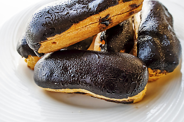 포토 JPG 해외이미지 접시 커피 음식 빵 조각 백그라운드 탁자 디저트 요리 사람없음 목재 갈색 쿠키 케이크 식당 초콜릿 얼음 식사 펼침 빵집 흰색 신선 달콤 맛 아침식사 상품 설탕 굽기 먹기 가득함 크림 반죽 퍼프 프랑스어 커스터드 페스츄리 핸드메이드 해외포토 자연요소 나무 문자 식기 음료 컬러 가구 컨셉 재료 모션 상점 구이 파일형식 이미지허브