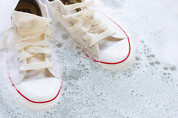 포토 JPG 해외이미지 운동화 사람없음 빨래 비누거품 해외포토 신발 가사 거품 파일형식 이미지허브