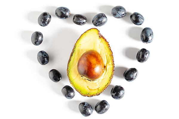 포토 JPG 해외이미지 사람없음 하트 흰배경 슬라이스 포도알 아보카도 해외포토 모양 백그라운드 과일 포도 흰색 파일형식 이미지허브