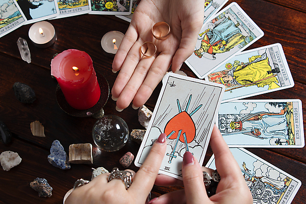 포토 JPG 해외이미지 종교 결혼식 불 미래 불꽃 취미 사람없음 독서 어둠 할로윈 수확 마법사 마술사 운명 최고 신용카드 행운 의식 재산 중앙 예측 신비 크리스탈 점성술 공상 문제 마법 나쁜 예언자 집시 초능력 해외포토 자연요소 결혼 컨셉 농업 금융 마술 광석 파일형식 이미지허브