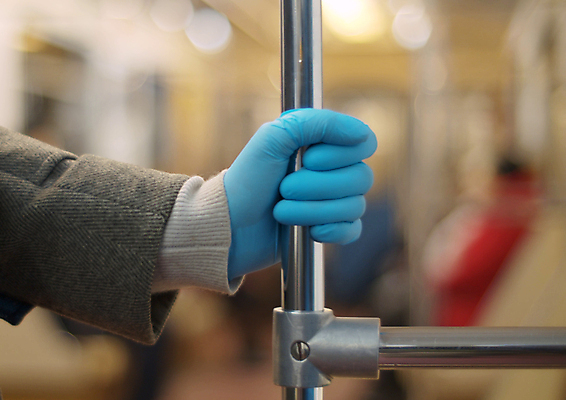 포토 JPG 해외이미지 백인 라이프스타일 손 여자 여행 장갑 컨셉 교통시설 자동차 실내 안전 사람 성인 사람없음 약 건강관리 도시 바이러스 닫기 전철 보호 질병 위험 예방 감염 승객 지하 일반 전염병 해외포토 서양인 잡화 육상교통 교통 의학 모션 대중교통 건강 관리 내부 생활 신체부위 시설 파일형식 이미지허브