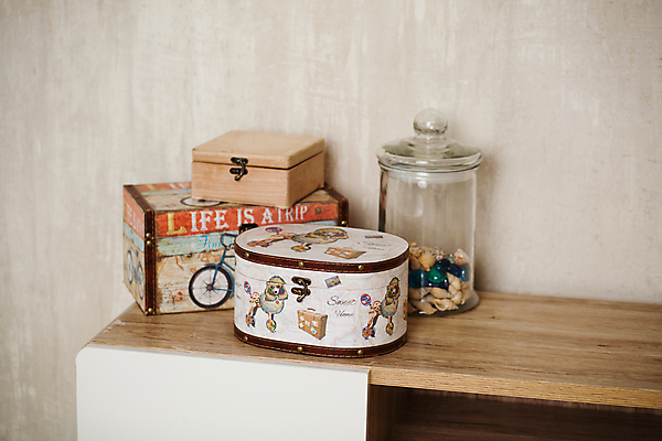 포토 JPG 해외이미지 디자인 옷 꽃 산업 줄 백그라운드 장신구 탁자 미술 취미 사람없음 목재 세트 상자 컬러풀 유행 수확 공구 직물 면 그룹 실 바느질 오브젝트 땀 롤 실타래 자수 수공예 재단 재단사 골무 옛날 장식함 해외포토 나무 식물 직업 컬러 가구 농업 재료 문화예술 도구 공예 파일형식 이미지허브