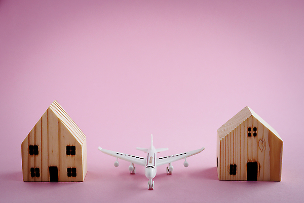 포토 JPG 해외이미지 모델 라이프스타일 여행 백그라운드 날개 비즈니스 건축양식 교통시설 상상 휴가 비행기 주택 항해 사람없음 건물 목재 장식 장난감 우주 마을 미니어처 업무 재산 잡지 공항 작음 도착 항공 출발 상업 제트기 타운 대출 대패 착륙 해외포토 나무 건축물 건축 교통 컨셉 배_교통 재료 항공교통 대중교통 생활 간행물 금융 모형 도시 작업 크기 시설 파일형식 이미지허브