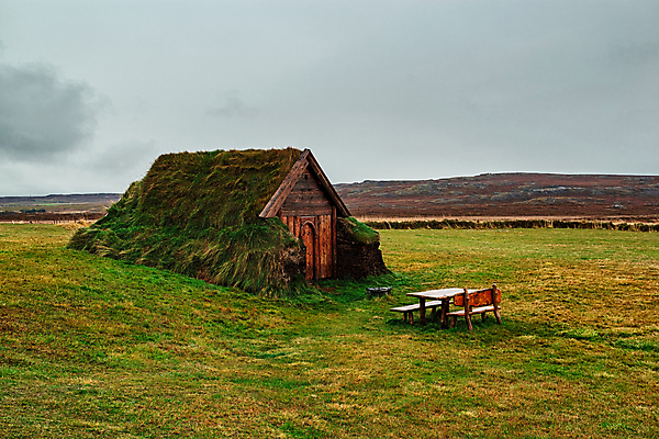 포토 JPG 해외이미지 구름 여행 벤치 자연 하늘 산 아이슬란드 풍경 사람없음 야외 목재 가로 교회 빙하 북쪽 동쪽 해외포토 자연요소 나무 유럽 의자 재료 종교건축 건물 방향 생태계 파일형식 이미지허브
