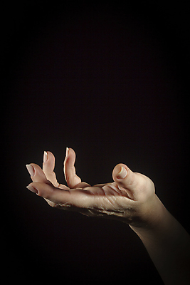 포토 JPG 해외이미지 백인 손 여자 컨셉 프로포즈 손바닥 선물 한명 사람 성인 공백 흰색 도움 오픈 질문 주기 쇼 팔 보여주기 적재 요청 돌봄 지원 헬프 가상 카피스페이스 제의 해외포토 서양인 1 컬러 모션 신체부위 파일형식 이미지허브