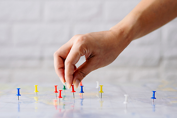 포토 JPG 해외이미지 유럽 종이 문화 도로 지구 여행 백그라운드 컨셉 지도 비즈니스 가이드 휴가 사람없음 빨간색 세계 지구본 여행객 탐험 도시 압정 목표 계획 대표 땅 방향 보여주기 발견 골 방법 지리 해외포토 직업 나라 길 컬러 교통시설 모션 사람 사무용품 파일형식 이미지허브