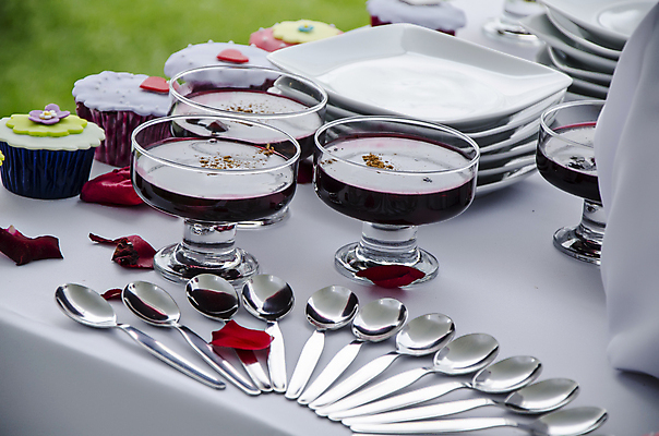 포토 JPG 해외이미지 전통 음식 백그라운드 유리 밥 디저트 옥수수 요리 사람없음 가로 보라색 사진촬영 사발 선택 달콤 젤리 푸딩 시나몬 페루 해외포토 컬러 컨셉 재질 곡류 촬영 사기그릇 남아메리카 맛 파일형식 이미지허브