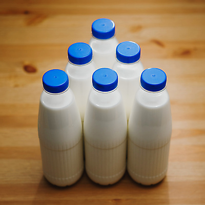 포토 JPG 해외이미지 음료 음식 스포츠 백그라운드 다이어트 탁자 염소 새로움 건강 사람없음 목재 파란색 쇼핑 농장 갈색 주방 우유 흰색 신선 칵테일 액체 그룹 소 시장 아침식사 상품 가격 플라스틱 6 가득함 순수 오브젝트 생태계 내추럴 단백질 칼슘 캡모자 비용 해외포토 나무 모자_잡화 컬러 가구 컨셉 농업 재료 포유류 재질 유제품 주류 경제 숫자 식사 영양소 파일형식 이미지허브