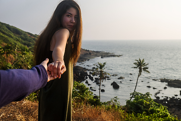 포토 JPG 해외이미지 백인 라이프스타일 손 응시 여자 남자 바다 데이트 청소년 휴가 휴식 안내 함께함 한명 서기 사람 20대 야외 두명 뒷모습 여름 30대 관광지 햇빛 태양 걷기 맑음 잡기 돌봄 선두 해외포토 자연요소 서양인 1 시선 계절 뷰포인트 여행 컨셉 모션 날씨 청년 생활 신체부위 장년 파일형식 이미지허브