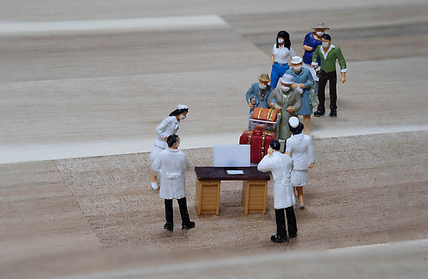 포토 JPG 해외이미지 아시아 여행 교통시설 비행기 건강 가면 사람 사람없음 내부 치료 여행객 중국 고통 기차 환자 간호사 의사 도시 바이러스 역 호흡 보호 질병 공항 위험 출발 보안 감염 승객 터미널 통근 해외포토 감정 나라 육상교통 교통 컨셉 의학 항공교통 대중교통 안전 의료진 시설 출근 파일형식 이미지허브