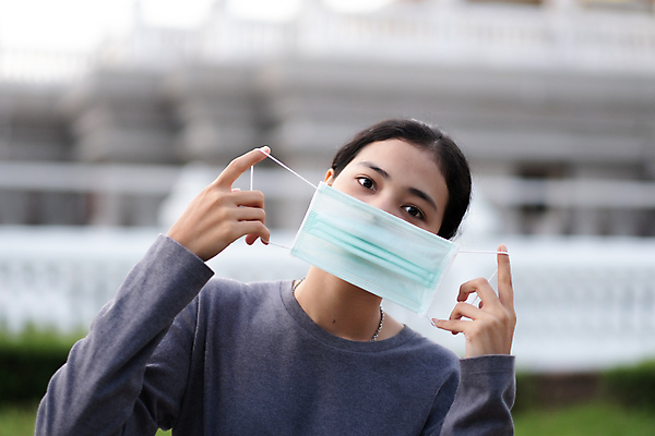 포토 JPG 해외이미지 모델 응시 여자 아시아 새로움 가면 한명 사람 동양인 바이러스 해외포토 1 시선 나라 컨셉 인종 파일형식 이미지허브