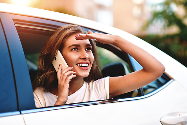 포토 JPG 해외이미지 백인 라이프스타일 여자 행복 여행 의자 비즈니스 통신 교통시설 자동차 모바일 실내 대화 한명 사람 앉기 성인 스마트폰 핸드폰 놀람 도시 비즈니스우먼 정상 시원함 스마트 만족 바쁨 택시 승객 부름 감탄 우수 인기 해외포토 서양인 1 감정 육상교통 가구 교통 컨셉 모션 승용차 표정 말하기 내부 생활 전자제품 스마트기기 직장인 절기 시설 파일형식 이미지허브
