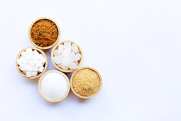 포토 JPG 해외이미지 식재료 실내 종류 사람없음 조미료 달콤 설탕 각설탕 흰배경 나무그릇 황설탕 카피스페이스 해외포토 그릇 백그라운드 내부 목재 공백 흰색 맛 향미료 파일형식 이미지허브