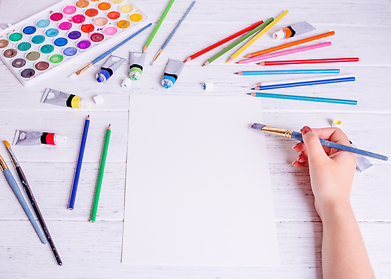 포토 JPG 해외이미지 손 디자인 교육 종이 백그라운드 컨셉 학교 탁자 문구용품 창조 미술 취미 사람없음 목재 빨간색 초록색 파란색 컬러풀 연필 페인트 공백 장비 흰색 도구 공구 붓 그리기 상품 정상 스케치 그림 크레파스 예술가 페인트붓 화가 시트 목업 해외포토 나무 직업 컬러 가구 재료 모션 문화예술 학용품 신체부위 필기구 오브젝트 파일형식 이미지허브