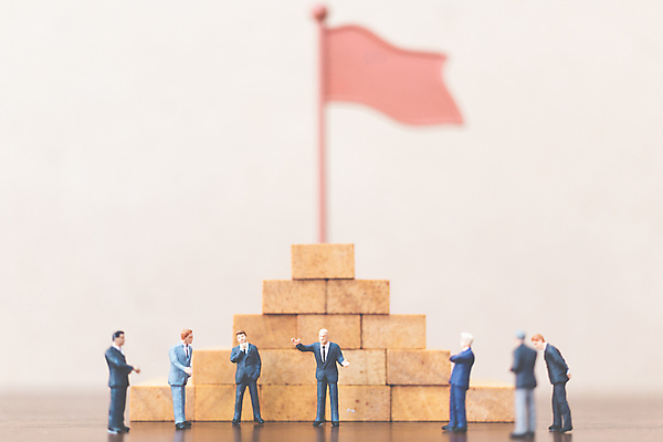 포토 JPG 해외이미지 컨셉 돈 비즈니스 성공 사람 사람없음 금융 경제 숫자 쌓기 미니어처 도전 성장 업무 비즈니스맨 그룹 시장 재산 선택 계획 정상 대표 리더 투자 비전 이익 해결 경영 해외포토 문자 남자 모션 모형 작업 직장인 파일형식 이미지허브