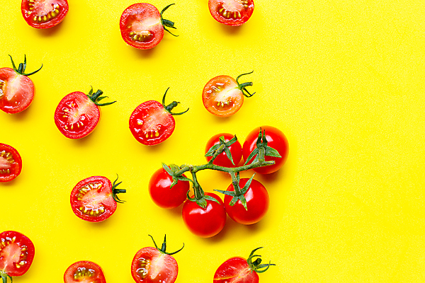 포토 JPG 해외이미지 토마토 방울토마토 단면 실내 사람없음 노란배경 해외포토 백그라운드 채소 내부 노란색 파일형식 이미지허브