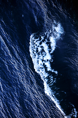 포토 JPG 해외이미지 디자인 물결 파도 바다 백그라운드 패턴 모션 자연 벽지 표면 추상 휴가 미술 사람없음 가로 물 파란색 빛 컬러풀 태양 환경 수중 봄 거품 젖음 신선 투명 액체 떨어짐 소프트포커스 질감 부드러움 마법 내추럴 광 깊이 블러 이국적 해외포토 자연요소 계절 컬러 컨셉 무늬 문화예술 촬영기법 감각 생태계 파일형식 이미지허브