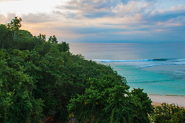포토 JPG 해외이미지 나무 식물 계절 공원 모래 파도 바다 섬 자연 하늘 표면 바람 날씨 휴가 산 잔디 사람없음 야외 초록색 물 여름 빛 햇빛 태양 노란색 맑음 젖음 시골 액체 인도인 언덕 발리 인도네시아 장면 지역 수평선 해외포토 자연요소 외국인 공공시설 아시아 컬러 동양인 생태계 파일형식 이미지허브