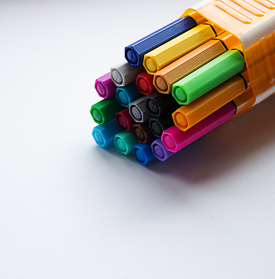 포토 JPG 해외이미지 디자인 교육 행복 백그라운드 컨셉 무지개 오렌지 비즈니스 학교 문구용품 안내 종류 창조 미술 사람없음 목재 빨간색 초록색 파란색 세트 컬러풀 사무실 연필 펜 노란색 검은색 페인트 장비 흰색 공구 그리기 그룹 선택 오브젝트 그림 날카로움 질서 고립 줄서기 해외포토 자연요소 나무 감정 컬러 과일 재료 모션 문화예술 학용품 필기구 도구 예절 파일형식 이미지허브