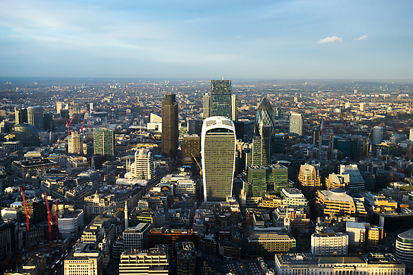 포토 JPG 해외이미지 외관 패턴 회사 비즈니스 건축양식 유리 미래 바닥 사람없음 내부 건물 금융 빛 사무실 반사 탑 고층빌딩 황혼 방 도시 센터 야간 저녁 큼 런던 장면 지역 타운 철강 콘크리트 해외포토 자연요소 건축물 건축 컨셉 무늬 재질 영국 빌딩 경제 일몰 크기 파일형식 이미지허브