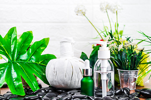 포토 JPG 해외이미지 템플릿 꽃 잎 자연 유리 건강 사람없음 치료 초록색 약 스파 화장품 신선 마사지 액체 고급 상품 허브 오브젝트 향 패키지 아로마테라피 테라피 내추럴 돌봄 에센스 목업 카피스페이스 해외포토 식물 컬러 컨셉 의학 모션 재질 뷰티 공백 생태계 파일형식 이미지허브