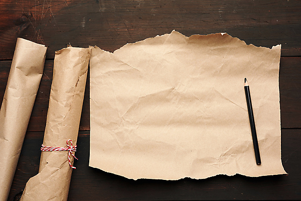 포토 JPG 해외이미지 종이 사람없음 하이앵글 연필 갈색 두루마리 찢어짐 포장소품 종이호일 해외포토 뷰포인트 컬러 포장 모션 학용품 필기구 오브젝트 포장재료 파일형식 이미지허브