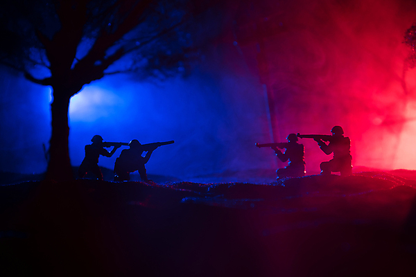 포토 JPG 해외이미지 실루엣 무기 포즈 백그라운드 불 경비 사람없음 건물 빛 세계 힘 총 안개 수비 수술 역사 보호 야간 공격 폭발 충돌 군용 싸움 전쟁 탱크 장면 육군 무거움 대포 병정 갑옷 전쟁터 장교 해병대 해외포토 자연요소 건축물 컨셉 의학 모션 날씨 군대 촬영기법 안전 치료 무게 보호장비 파일형식 이미지허브