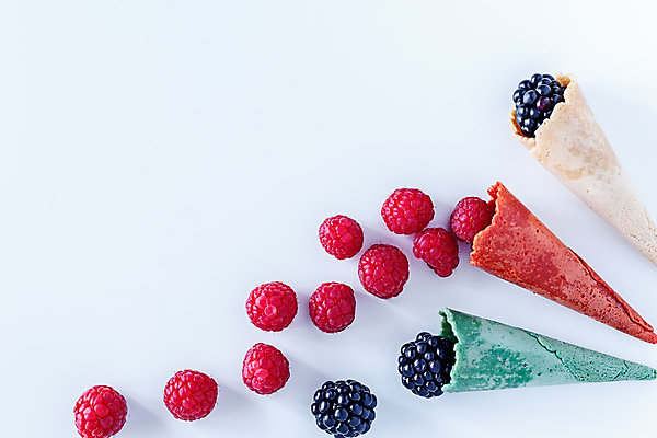 포토 JPG 해외이미지 열매 음식 백그라운드 다이어트 과일 자연 딸기 디저트 건강 사람없음 빨간색 여름 컬러풀 검은색 수확 흰색 신선 시장 달콤 맛 아침식사 정상 유기농 산딸기 블랙베리 내추럴 고립 숙성 채식주의자 해외포토 식물 웰빙 계절 컬러 컨셉 농업 식사 생태계 채식 파일형식 이미지허브