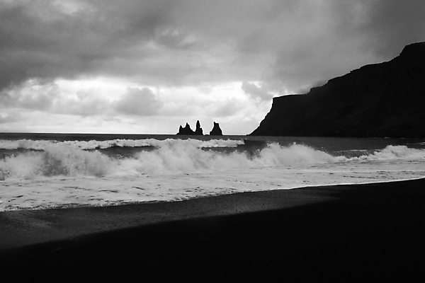 포토 JPG 해외이미지 유럽 모래 파도 바다 여행 자연 하늘 아이슬란드 풍경 사람없음 야외 물 검은색 빙하 화산 용암 내추럴 현무암 해외포토 자연요소 나라 컬러 산 생태계 화산암 파일형식 이미지허브