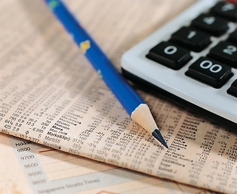 포토 JPG 백그라운드 비즈니스 문구용품 색연필 근접촬영 사람없음 경제 연필 사무용품 계산기 신문 오브젝트 국내포토 뷰포인트 학용품 간행물 필기구 장비 뉴스 파일형식