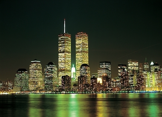 포토 JPG 해외풍경 야경 자연 하늘 빌딩 사람없음 야외 강 도시풍경 도시 뉴욕 빌딩숲 상업시설 국내포토 해외 풍경 건물 미국 야간 시설 생태계 상업 파일형식 풍경_경치