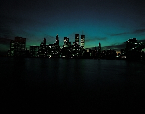 포토 JPG 해외풍경 야경 자연 하늘 빌딩 사람없음 야외 도시풍경 도시 빌딩숲 상업시설 국내포토 해외 풍경 건물 야간 시설 생태계 상업 파일형식 풍경_경치